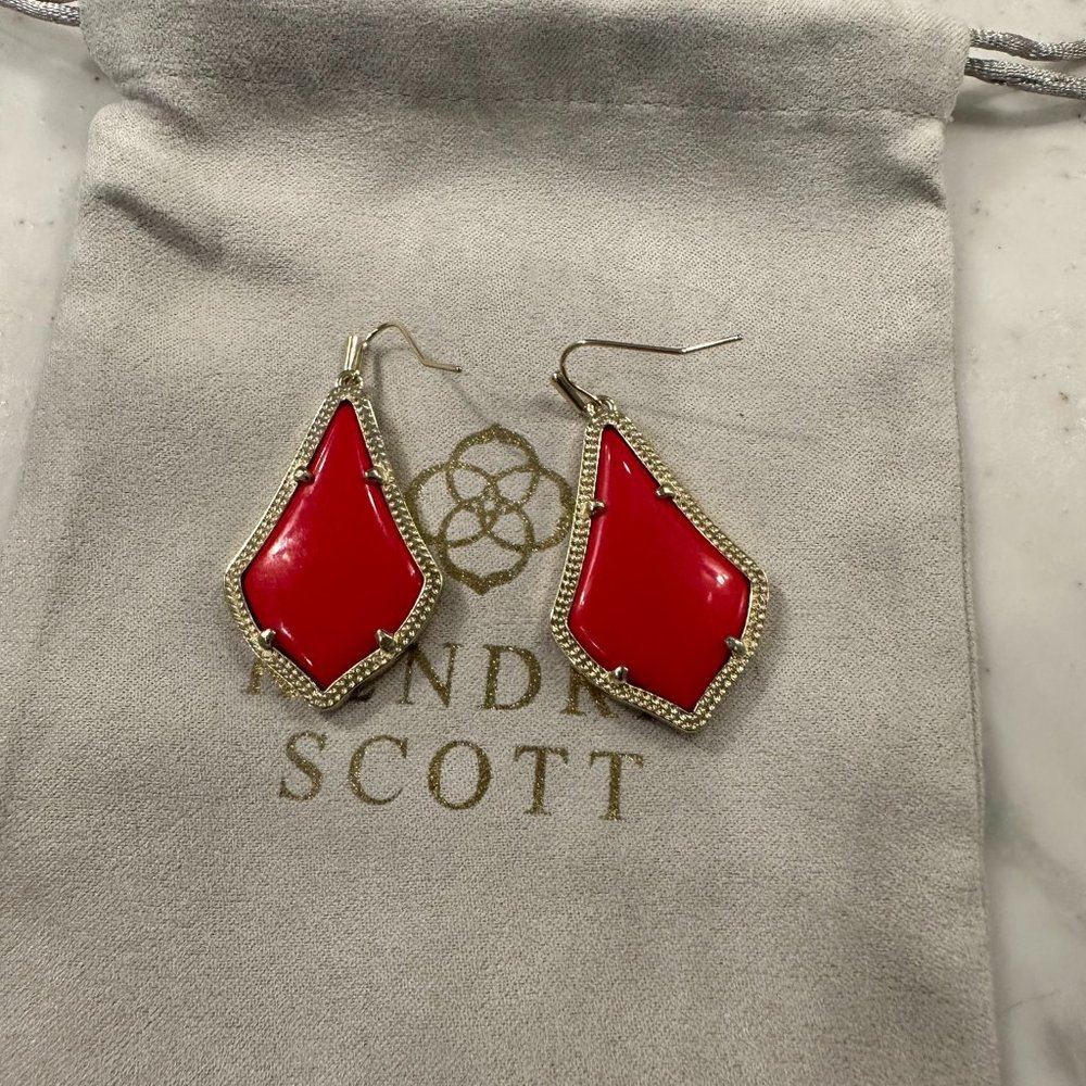 Alex drop earrings